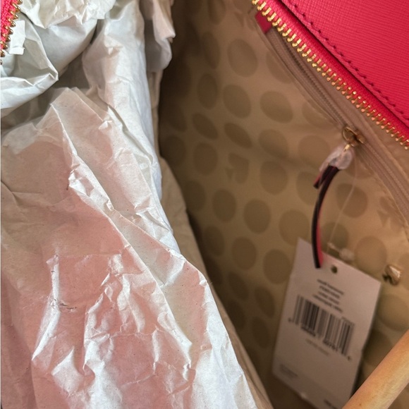Kate Spade beautiful pink handbag. Brand new. - Picture 5 of 8